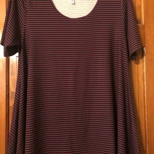 LULAROE SIZE L PERFECT T IN EUC